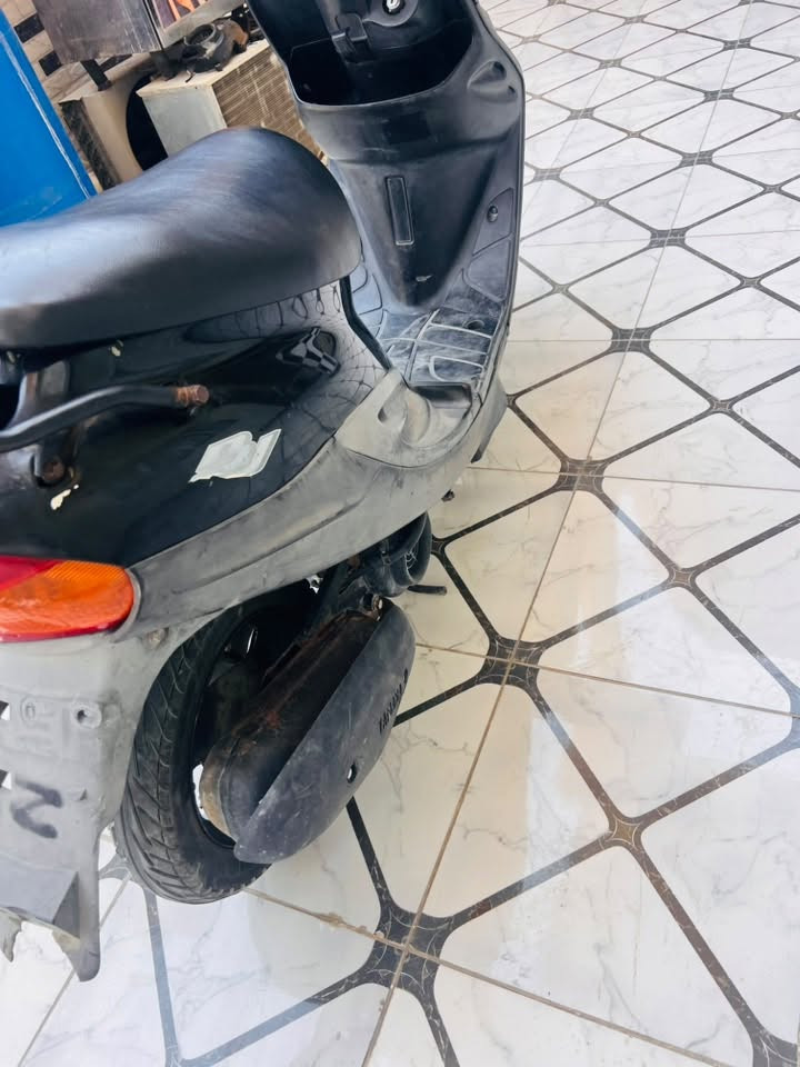 350 وبيها مجال مستعجل
مفتوحه كهربائيات شغاله
***********
