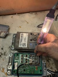 بطارية 16 للبيع شرط الفحص 07812140755