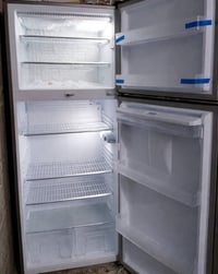 للبيع    ثلاجة كنوود (بيها براد)  ٢٤ قدم. ٧٠×٦٠  جديدة مستخدمة فقط شهر...