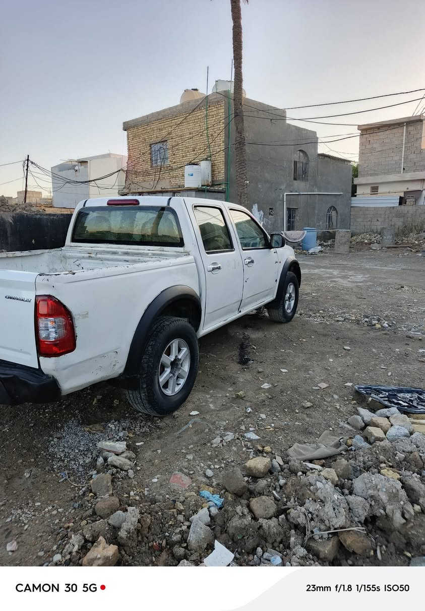 شوفر ليت لوف ٢٠٠٥ مزاد وزارة الداخلية مكينه كير تبريد كلها شغاله وجاهزه مكانها ديالى بعقوبة السعر ٣٦ وبيها مجال ***********
