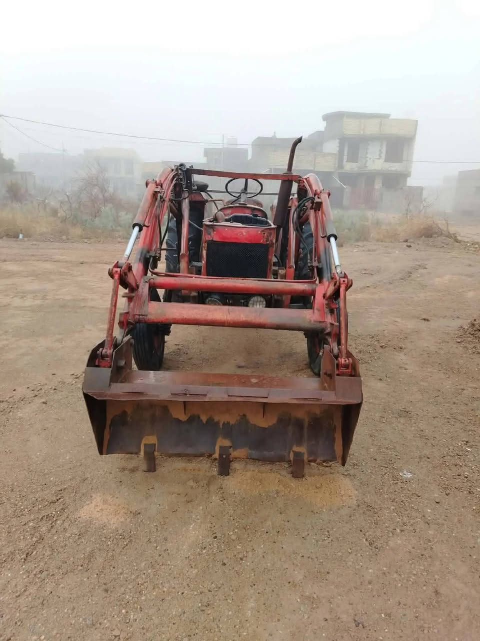 سلام عليكم للبيع مكينه عنتر موديل 85 بدون أرقام سعر 4000 وبيها مجال كلها شغال مكان ديالى خان بني سعد للاتصال ع رقم ***********
