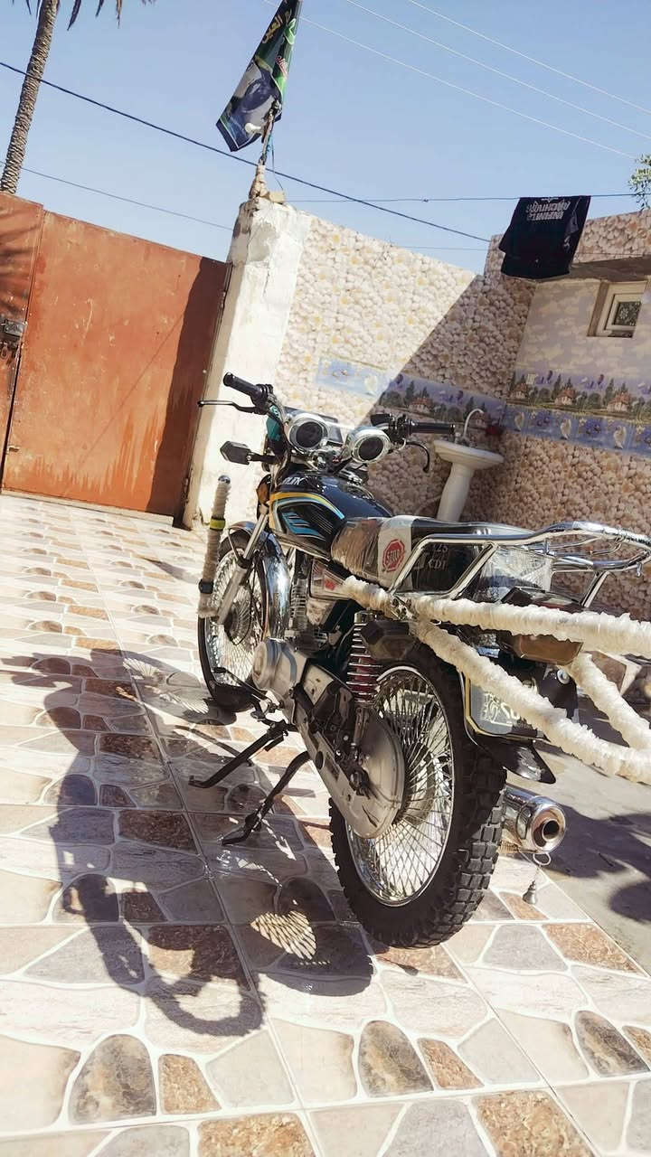 سلام عليكم دراجه تايكر سونك موديل 25 الباب اول المحرك الله شاهد ماممدود عليهه اسبانه ابد تجي تركب وتمشي دراجه نضيفه اي نقص مابيهه اوراق موجوده بس شي مبدل بيهه الماصده  السعر 730 وبيهه مجال الرقم *********** الستفسار عله الرقم،. ❤🫵
