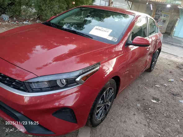 السلام عليكم 
للبيع فورتي 
موديل2024
دخول جديد ع حادثها سيارة بدون تصليح 
يرباك بردة وكشن 
سيارة تشتغل وتمشي 
ماشية11
جديدة سيارة لا تقارنها ب مهجمات
سعر142وبي مجال قليل 
الاتصال***********
مكاني بغداد حي قادسية
