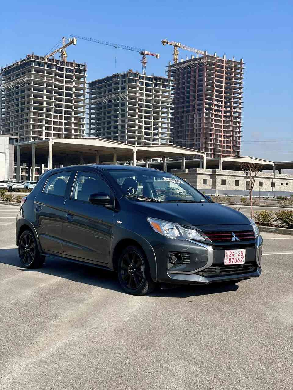 سلام عليكم
🚗 ميتسوبيشي ميراج 2024 – دخول جديد 🚗
Black Edition 🔥 | سقف أسود بلادي 🔥

✨ سيارة كلش نظيفة، كلش اقتصادية، وشكلها رياضي ✨

📍 المحافظة: دهوك

🔹 ماشية: 35 الف
🔹 مواصفات بلاك إديشن
🔹 رادار
🔹 تحكم ستيرن
🔹 شاشة كبيرة
🔹 كاميرا
🔹 جام كهربائي
🔹 سقف أسود بلادي (أصلي)

🛠️ الحالة:
▪️ باب واحد مبدل شركة
▪️ شوية جملاغ صبغ فقط
▪️ كل الإيرباكات سليمة 💯✅
▪️ بجم وخلف كبس
▪️ گير + محرك + كهربائيات مكفولة (كبس بلادي) ✅

📄 ما بيها أي دينار مصرف – فحص كامل من كل النواحي

🔢 رقم الشاصي:
‏ML32AWHJ5RH006495

💰 السعر: 96 ورقة دولار 💵 (قابل للمجال للجادين)
🚘 تترقم شمالي: 800 ألف دينار عراقي

▪️ كل أدوات الشركة الأصلية موجودة ✅

📞 للتواصل:
***********
***********
☎️ خط & واتساب متوفر ✅
