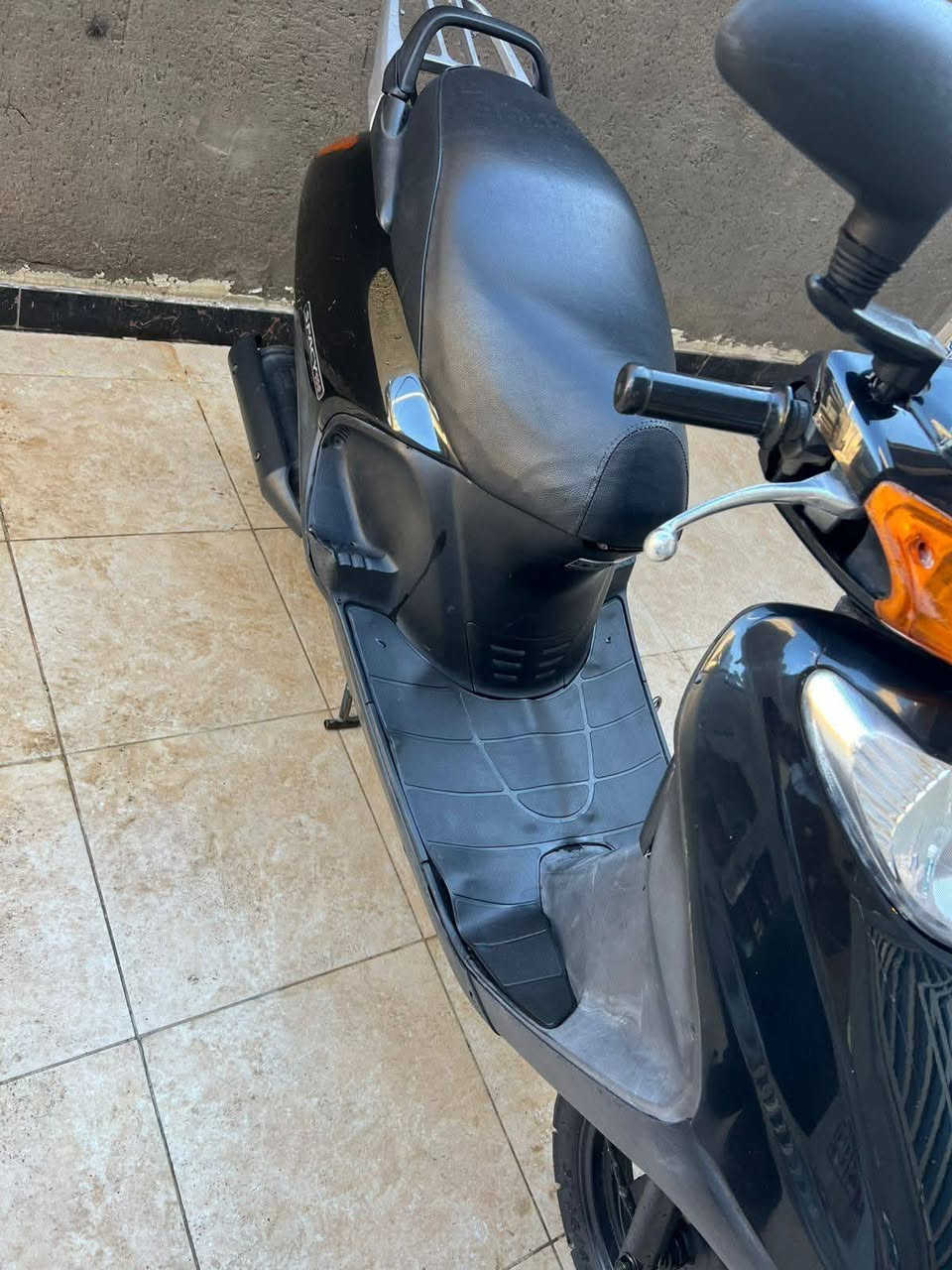 سلام عليكم دراجه سبيسي ياباني كفرات اصلي ابو ختم كهربائيات كله شغاله سلف هندر كله شغال مبدل استيك ولف فقط بدون تجفيت(دراجه جديده معنه كلمه مكينه نعمه خرسه) الاستفسار على رقم هاتف فقط *********** مكان كوت خاجيه شارع قسم لبلدي قرب سواق سيد جواد
