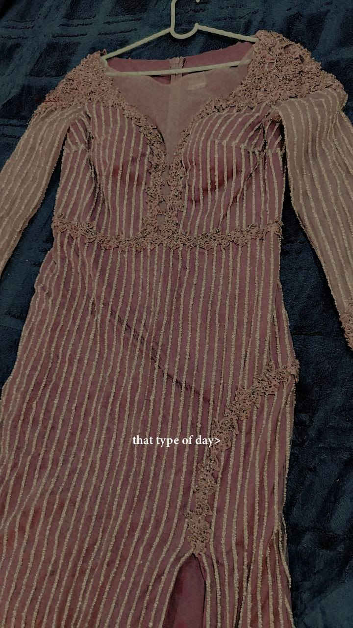 فستان مناسبات بالون البنفسجي فستان ثكيل بالبس ويطلع الجسم قالب قياس يلبس 42/44
واشتريته قبل ست اشهر ب160 وابيعه ب60 وبي مجال الي تريدو تراسلني خاص


**إذا كنت صاحب هذا الإعلان وتريد حذفه لأي سبب، رجاءا أرسل رسالة إلى الدعم الفني**