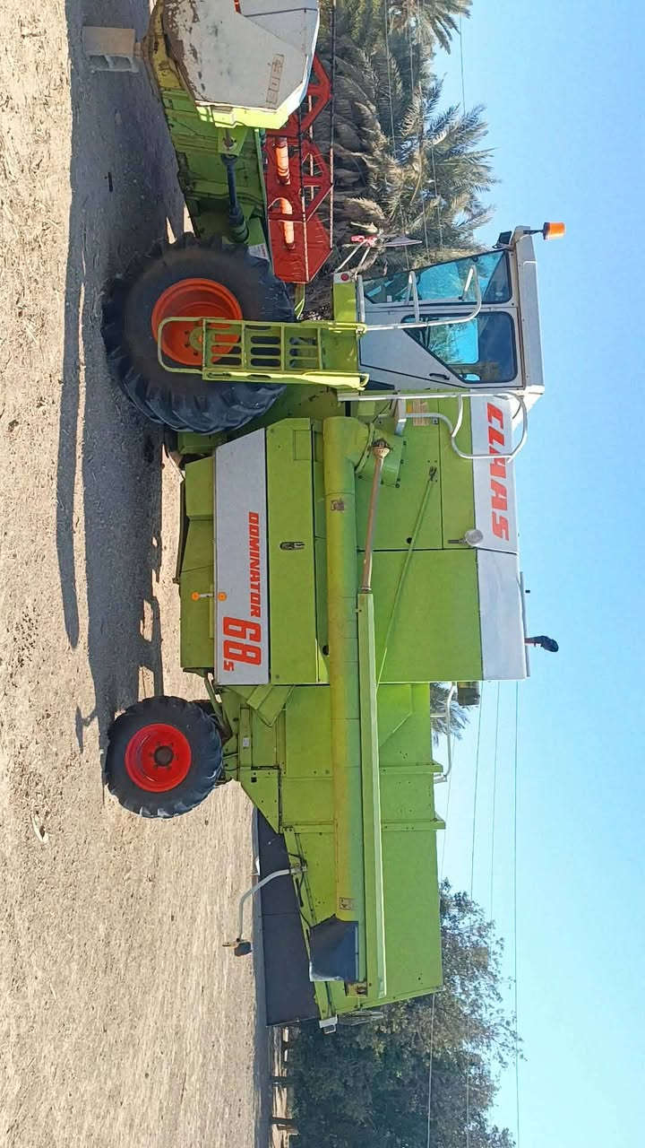 سلام عليكم حاصوده كلاس للبيع موديل 89مكينه على وضع الشركة مكفولة كفاله عامه تخم تأير  رقم واسط تحويل مباشر مكينه لا طك لا لحيم لا صبغ ستفسار ***********
