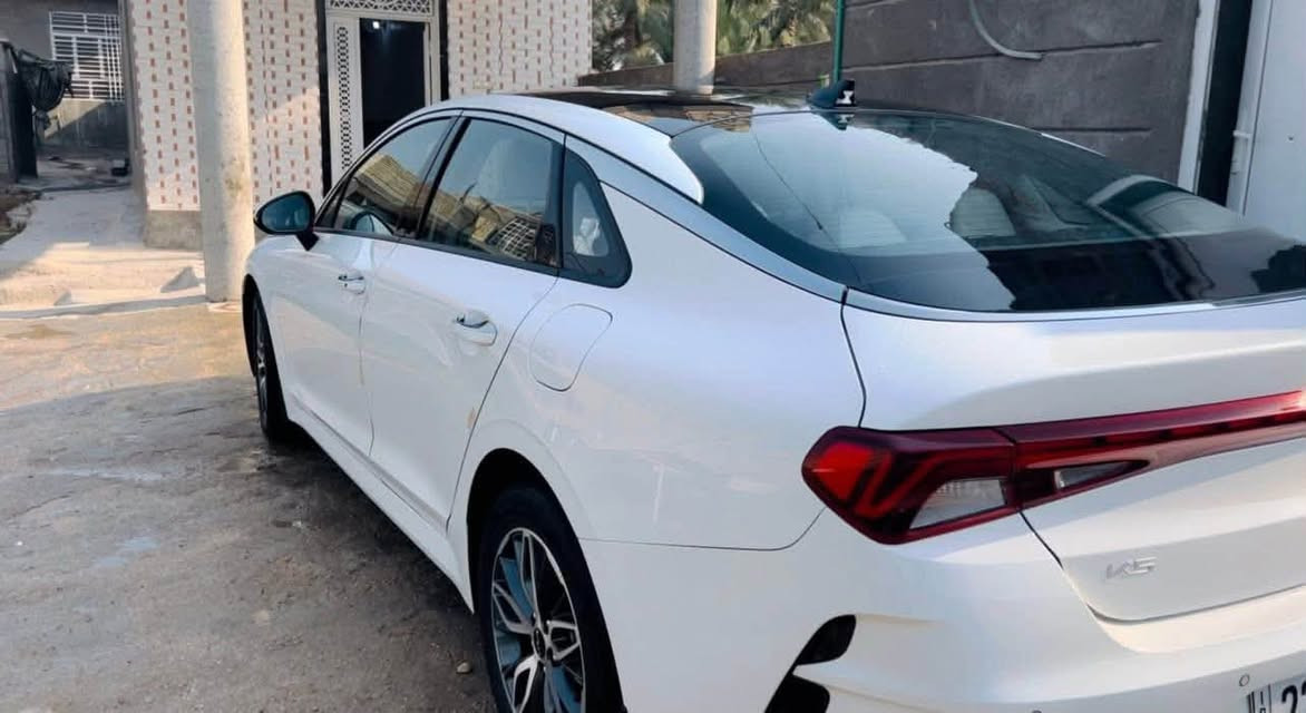 K5 2023
خليجي 
محرك 2000 دوش
رقم اربيل 
فول مواصفات 
بانوراما
كاميرا خلفية 360 درجة
جنطة ذكية
تبريد قطعتين 
نقطة عمياء
تحديد مسار 
تشغيل عن بعد 
حساس امامي وخلفي
سايد بريك كهربائي
رادارات جانبية
توقف ذاتي 
بيها بارد بخشم البنيد كما موضح بالصور 
ومقدار شبر واحد اسفل يدة باب السائق 
عداد المسافة 75000
للاتصال
واتساب  
***********
***********  
السعر 210
