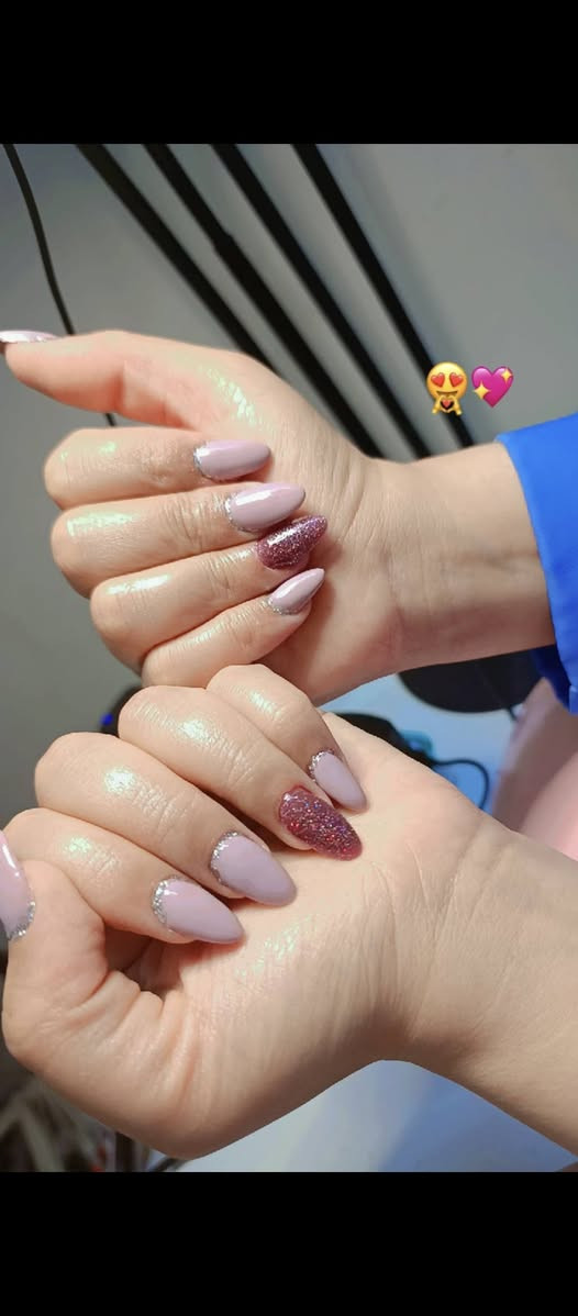 . 🥰🥰🥰عروووض العيد
جل اكستينشن وجلش ودزاين ب٢٥ 
جل اكستينشن وجلش ب٢٥
سترونك وجلش ودزاين ب٢٠  
سترونك وجلش ب١٥ 
جلش ودزاين  ب١٥ 
جلش فقط ب١٠ 
ازاله اكريلك ب١٠ 
ازاله جلش ب٥
ادامه ب٢٥
العنوان خاص🥰🥰🥰


**إذا كنت صاحب هذا الإعلان وتريد حذفه لأي سبب، رجاءا أرسل رسالة إلى الدعم الفني**