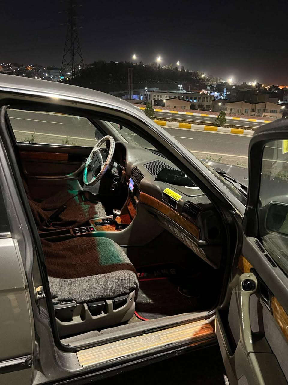 سلاو
فرؤشتن و گؤرينةوة
٤٠ بيلاد ٤٠
٩٣ بةس سلايت نييية
رةقةم هةولير تةحويل خةرامة وةكالة بةشةرت
گير مةكينة كارةباي بةشةرت
سعري ٦٦ و مةجال
پيرةمةگروون
***********
