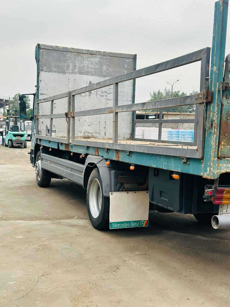 السلام عليكم ايتكو للبيع موديل 2001 فحل 8برغي محرك 6 سلندر طوله 7وربع ويل 22ونص تخم تاير جديد سياره بسمي ثاني احول سنويه ما ساقط مسجل 4طن مكاني بغداد سعر 170وبيه مجال سياره جاهز لعمل اي نقص مابيه وتواصل على رقم صاحب سيارة 
***********
