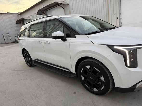 سلام عليكم 
كيا كرنفال الشكل الجديد
فول مواصفات 
موديل 2025
مكفوله كفاله عامه. 
استيراد خاص 
بااسمي 
هايبرد. اني مستورده
9راكب 
اتصالات فقط
سعره ٣٣٠٠٠$
يعني ثلاث دفاتر وثلاثون ورقه 
***********
مكانه بلديات. 9 نيسان
