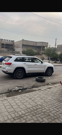 للبيع وسعر مناسب خابرني ودلل موديل 16 07737336775