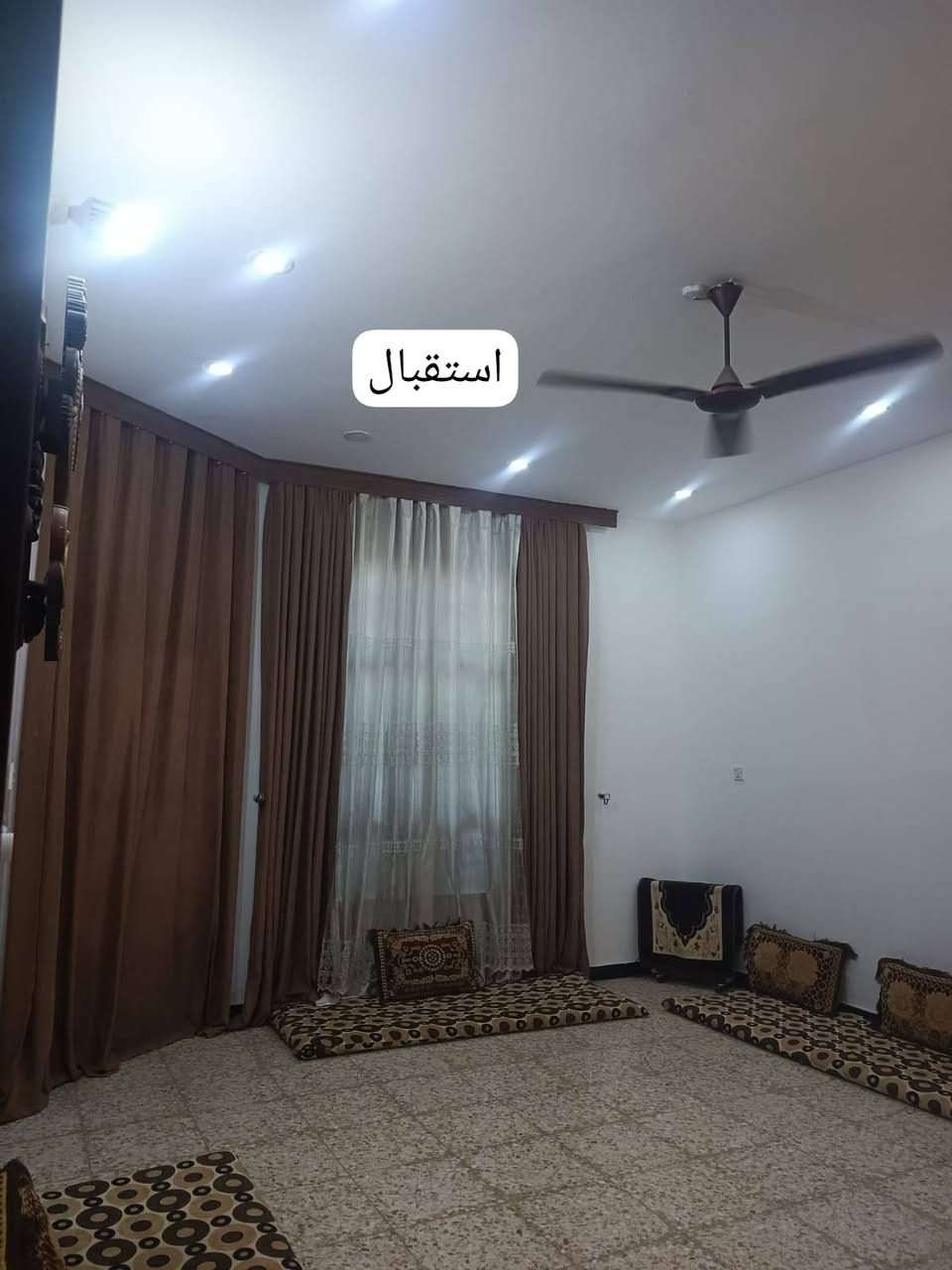 بيت للبيع شهداء السكلات قرب اسأله الماء مساحه البيت (120)مترر (***********)رقم صاحب البيت وتساب
