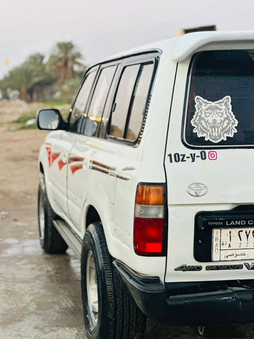 لاندكروز ١٩٩٧ سياره حلوه ونضيفه مكينه كير لو كير شغال اكسلات ٢ شغالات رقم نجف تحويل ثاني يوم سعر راسلني واتساب ***********  واذا اكو مونيكا سلك ١٩٩٩ وفوك اراوس
