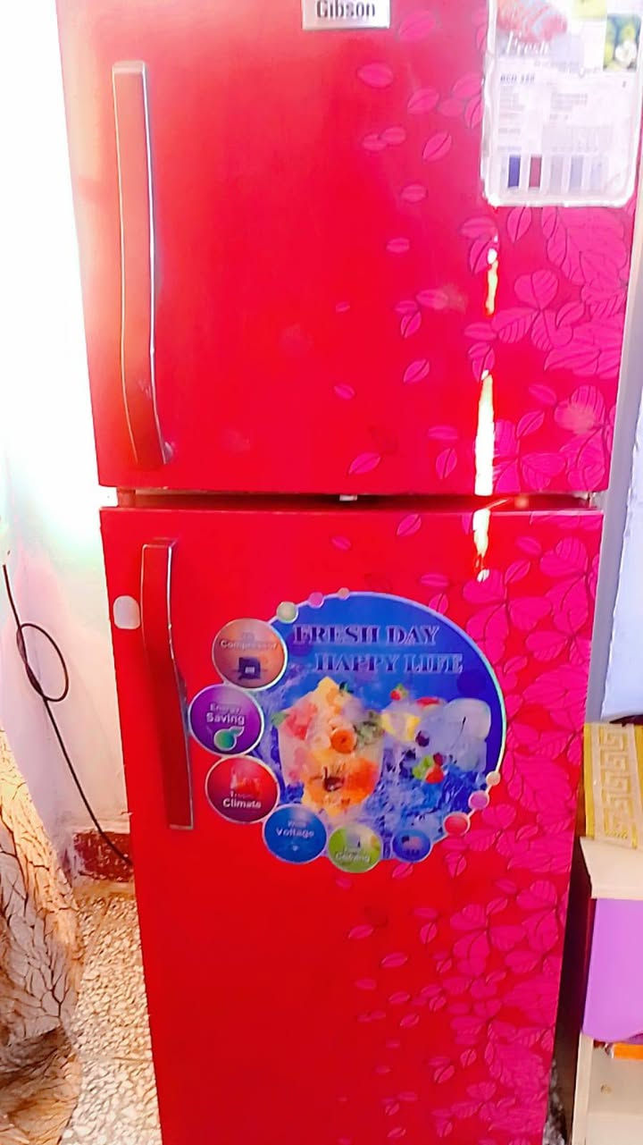 طبلات جددب٥٥ مجمده١٤٠الثلاجه١٠٠الطباخ ايطالي/١٦٠مكنسه كامله٢٥غساله١١٠مكيف ٢٨٠نص تخم١٥٠ميز طعام مرمر ١٨٠شاشه ناطقه حجم٦٠ب٣٨٠براد ٧٥ صوبه اكبر حجم ام المروحه ٣٠
 عندي بعد اغراض اكو توصيل 
***********
