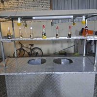 متاح عربانه للبيع وباكله وتصلح لبيع الحلويات المكان بغداد هاتف 0772320...