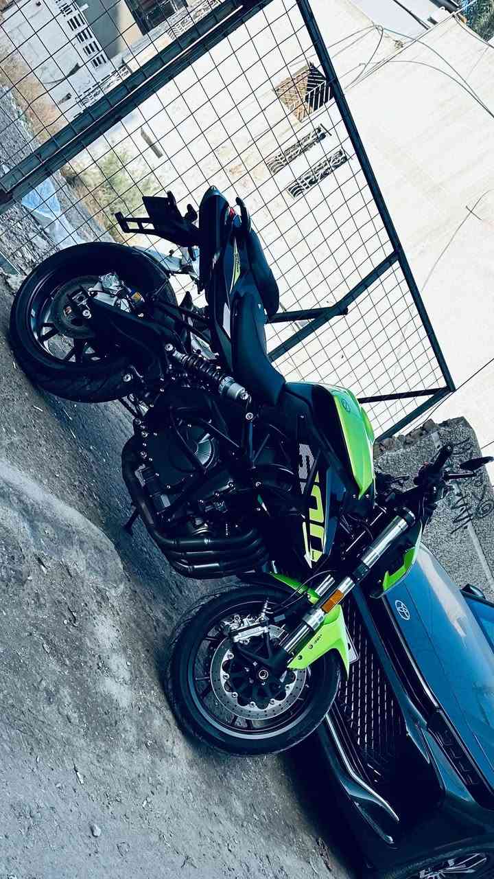Benelli 600 2022
طالعه2025 إيطالي أصلي بحالة الوكالة
الموديل: Benelli 600
المحرك: 600 سي سي
4 سلندر — صوت وأداء معروفين
الممشى: 6000 فقط (مشي قليل جدًا)
الدراجة بحالة ممتازة، استعمال نظيف جدًا
 أدامة كاملة
فلاتر جديدة
بلكات جديدة
نوزلات جديدة
البنزين المستخدم دائمًا محسن
المحرك والسحب ممتاز، جاهزة للاستخدام بدون أي صرف
💰 السعر المطلوب: 9,250,000 دينار مجال قليل بعد الفحص اي خلل تدلل
📞 ***********
مكان بغداد
 مو شراي لا تدخل، والفحص خير برهان
⚠️مكلف بالنشر
