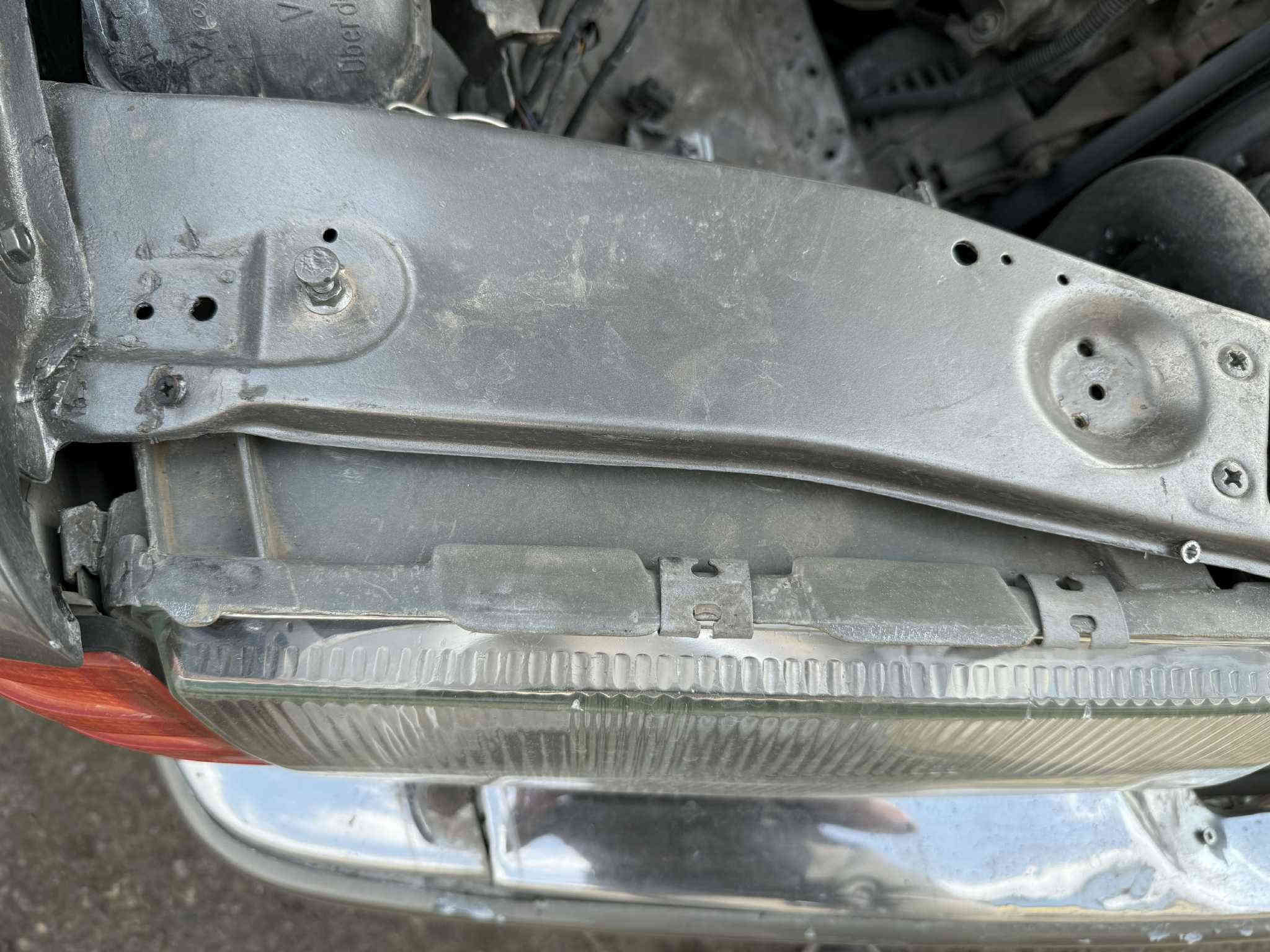 مواد رئاسی 
کل القطع ٥٠٠ الف 
، ٣ کشنات،٤ ابواب و بونیت
تقریبا نص غرفة
دشبول نضیف جدا، ناقص بس الصاجات
، ستیرن، توزیعات تبرید، صاجات شمسیات،....
ما ابیع قطعة او قطعتین رجاءا
المواد موجودة باربیل
خابر اذا شرای
*********** أربيل
