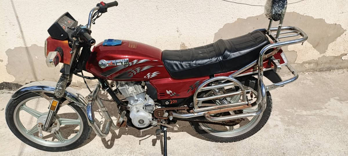 سلام عليكم للبيع دراجه فيوم 2019 اوراق اصولي دراجه نضيفه  غراض كله جديد لا تنقص لا تبخر سعر خاص ‏‪***********‬‏ شراي يتصل عل رقم مكان واسط الكارضيه
