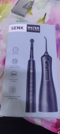 خيط مائي • فرشة اسنان الكترونيه • جديد