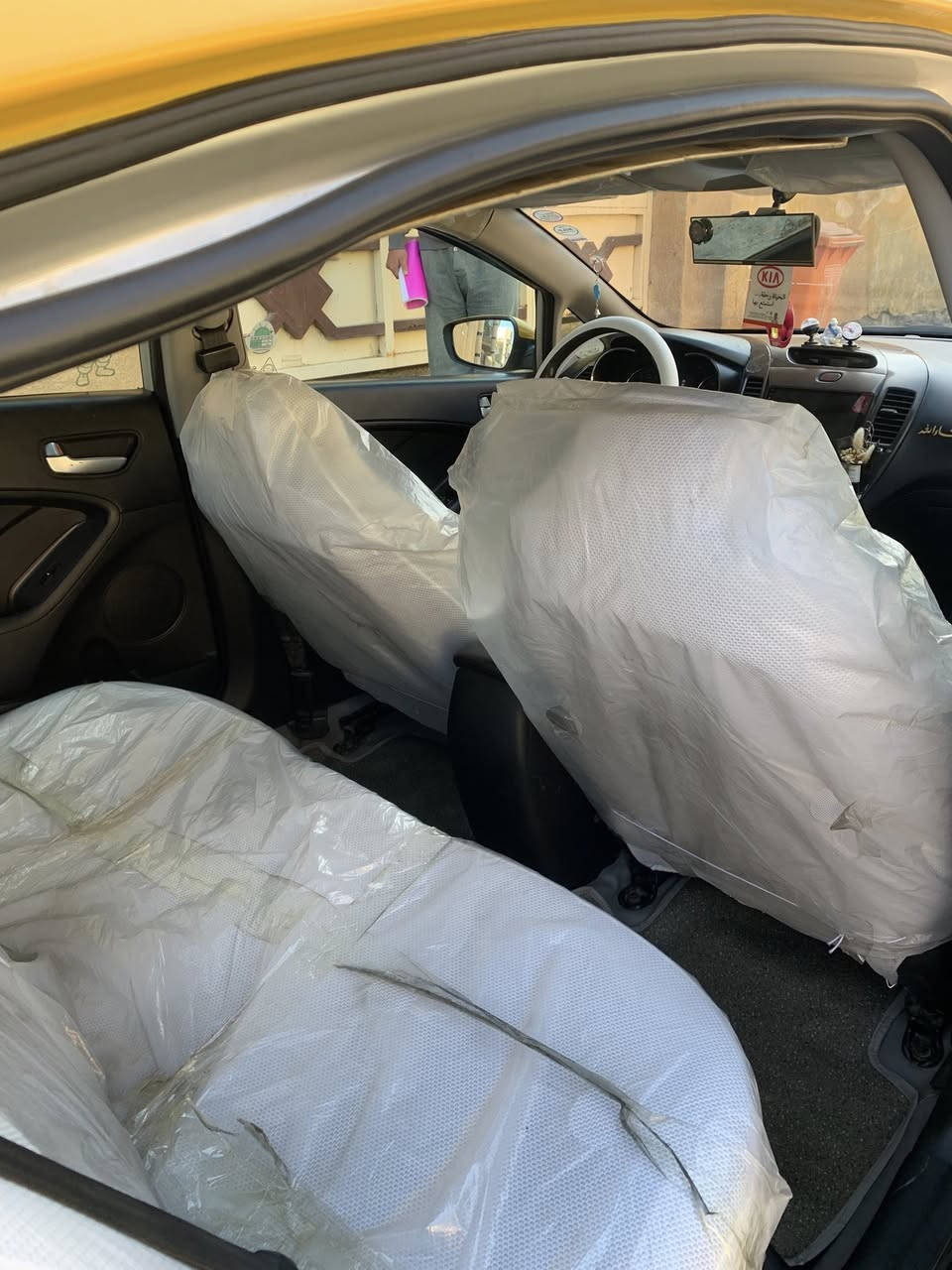 سلام عليكم كيه فورتي 17 للبيع
رقم بغداد باسمي سنويه 30 حادثها جاملغ وبنيد بدون دواخل كير مكينه حداديه خير من الله  ***********
