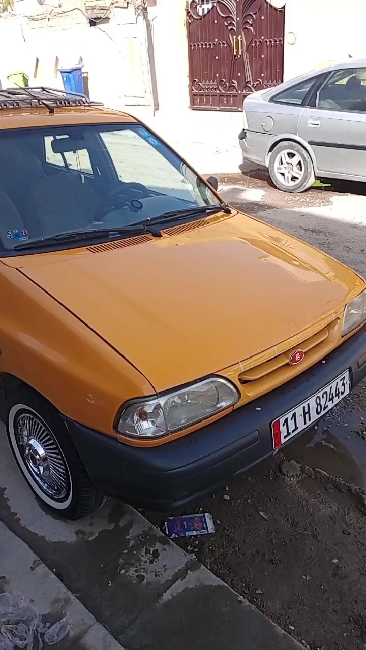 السلام عليكم
سايبا 2018 للبيع 
رقم بغداد انكليزي 
سنوية لـ2030 باسمي 
تدفئة تبريد شغال نقص غاز فقط 
شواصي واحد معمر

مكينة كير خير من الله 
كشر شوفت عينك بيها صبغ جهة صدر 
تخم تايرات جديد 

غرامات وهيئة مصفرة 
مكاني بغداد الشعلة 

السعر 39 ورقة بيها مجال قليل حك جيه 

***********
