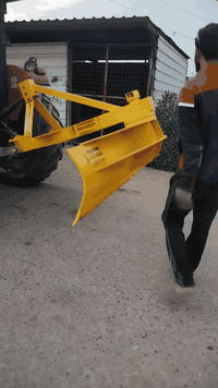 سلام عليكم معدلان ابو صينيه شقل مضبوط ١٤ ملم حديد عرض ٢٤٠ س مكان بغداد الرضوانيه سعر ٩٠٠ الف  يوجد توصيل   *********** *********** ومكينه هم للبيع تركي موديل ١٤ رقم ديالئ سنويه لل ٣٠
