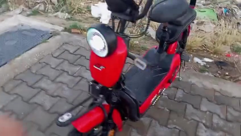 السلام عليكم دراجه شحن شغاله ما بيه عطل سعره 300 بيه مجال مكان كوت شهداء


**إذا كنت صاحب هذا الإعلان وتريد حذفه لأي سبب، رجاءا أرسل رسالة إلى الدعم الفني**
