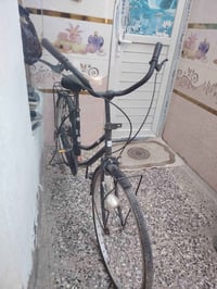 بايسكل بناتي حجم 26  للبيع مكان حميديه شارع طاقه رقم موبايل 0771905987...