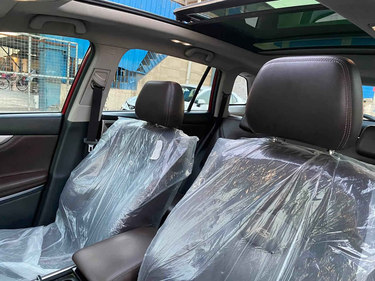 ‏Changan cs75
2019

سلام عليكم 

شانجان cs75

موديل 2019

السيارة جديد بل باكيت

رقم دهوك بسمي تاعويل وكاله مباشر رقم وسنوية جديد

سيارة كلين 

مكفول كفاله عامه دعامي لل دعامي شرط

كير ومحرك بلشرط

محرك 1800 توربو

سيارة فول مواصفات 1/1 

مقاعد جلد وكهرباء مع تدفئة وتبريد للمقاعد الأمامية 

تبريد قطعتين

تحكم ستيرن 

شاشة تحكم والكيج الرقمي هم شاشة

كامرة امامية خلفية وجوانب 

مري شفط

تحكم ستيرن

السيارة دفع رباعي 4✖️4

نظام نزول المنحدرات

سايد بريك كهربائي

نظام اوتو بارك

سقف السيارة بانوراما

اشارات ترحيبية بلأبواب

ثلاجة

والباقي واضح بلصور

مكان السيارة.  أربيل 

سعر السيارة  112$  وبيها مجال

للأتصال :

***********

وتس أپ. موجود 

للاستفسار اكثر خابر رقم

مكفوله كفاله عامه

