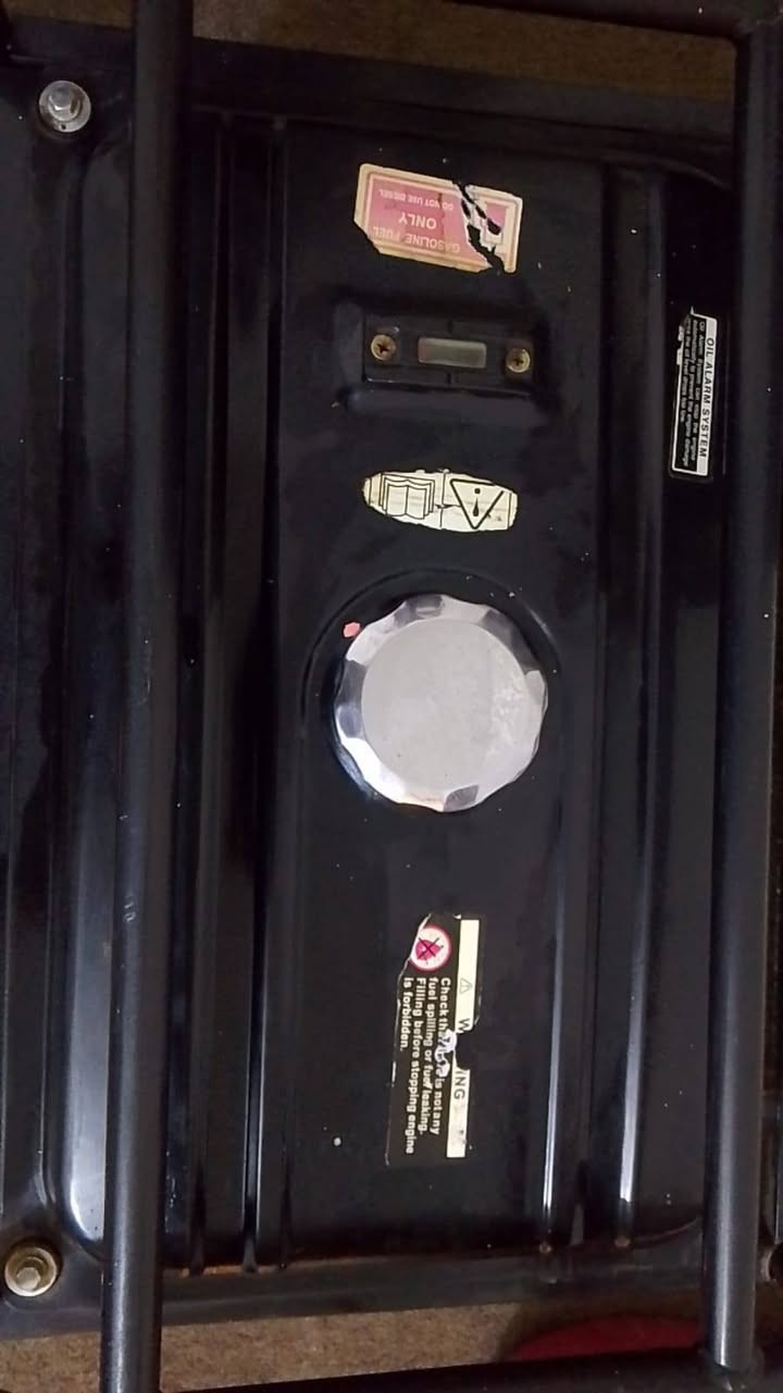 مولد 10امبير ماركت اونكس 
كلش نضيفه مشتعله 4ساعات بس 
ملف نحاس


**إذا كنت صاحب هذا الإعلان وتريد حذفه لأي سبب، رجاءا أرسل رسالة إلى الدعم الفني**