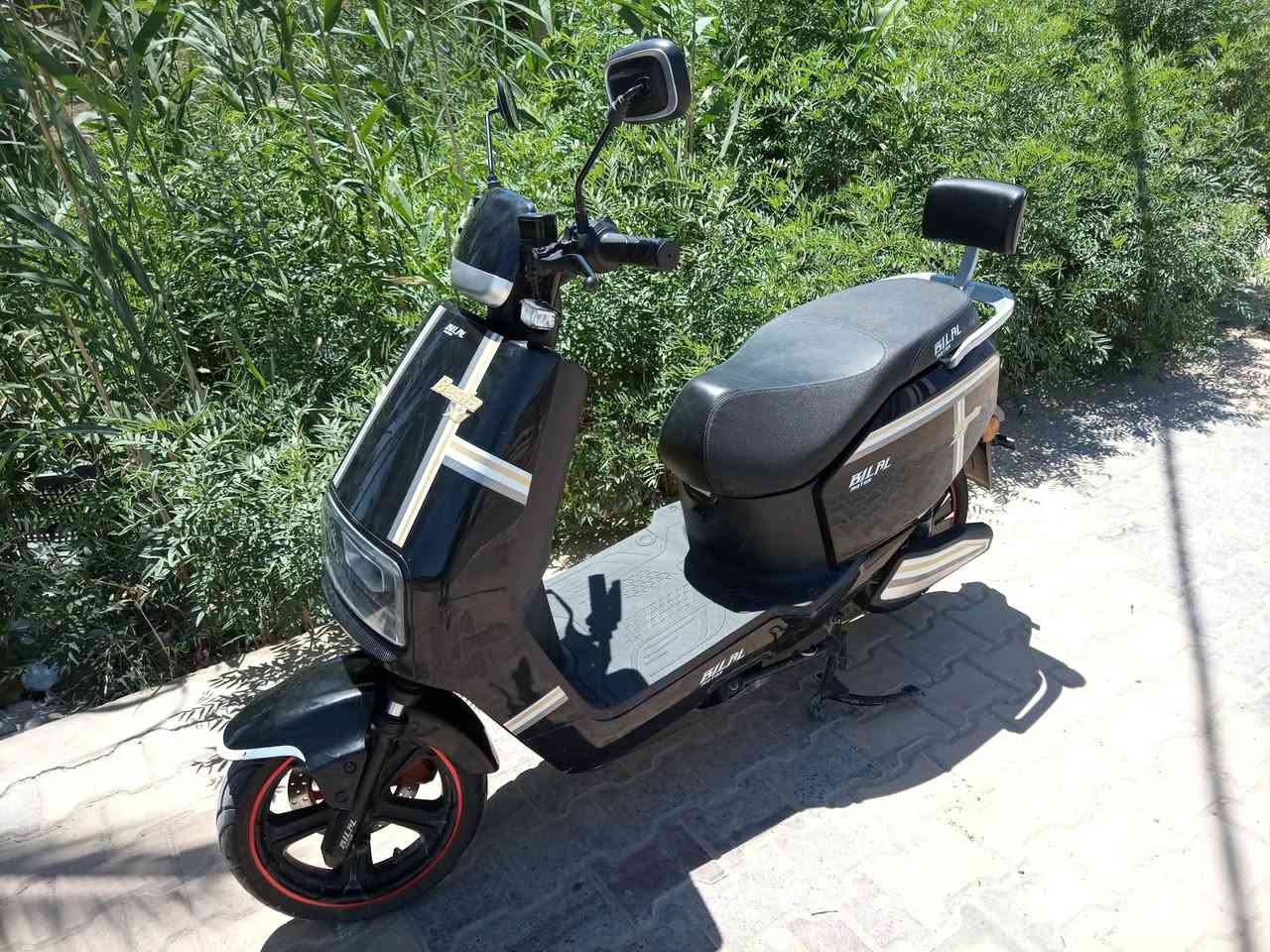 السلام عليكم
دراجه شحن للبيع مستعجل
اي عطل ما فيها
بطاريات 6
سرعه 60 حقيقه
السعر 540
التواصل واتساب 7778659728

