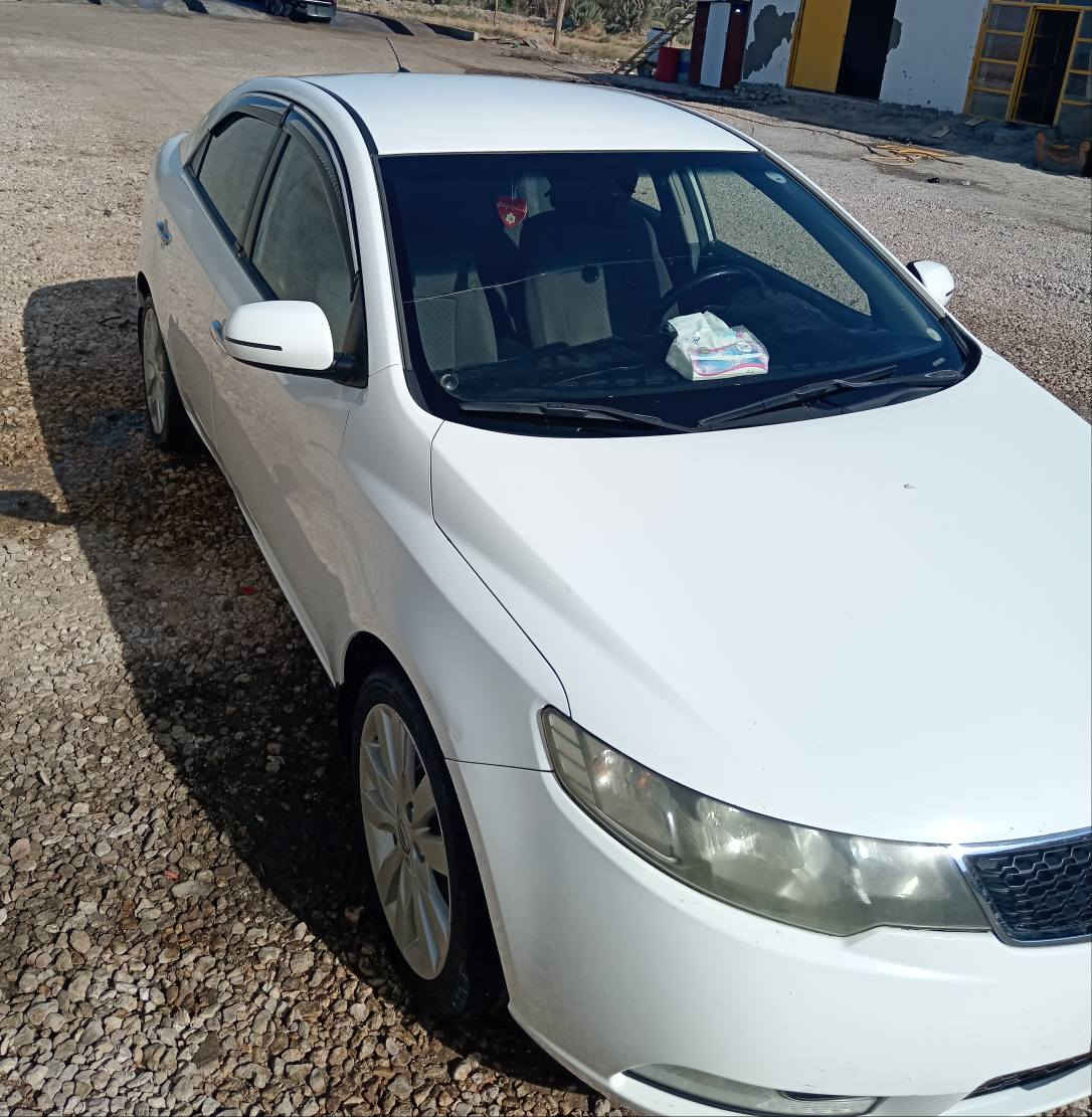 السلام عليكم سيراتو ١٣ م كفاله عامه رقم اربيل قديم
كامره حساسات خلفيه كير ٦ نمر  مكينه وكير كفاله
سعره ١١٠ بيه مجال ***********
