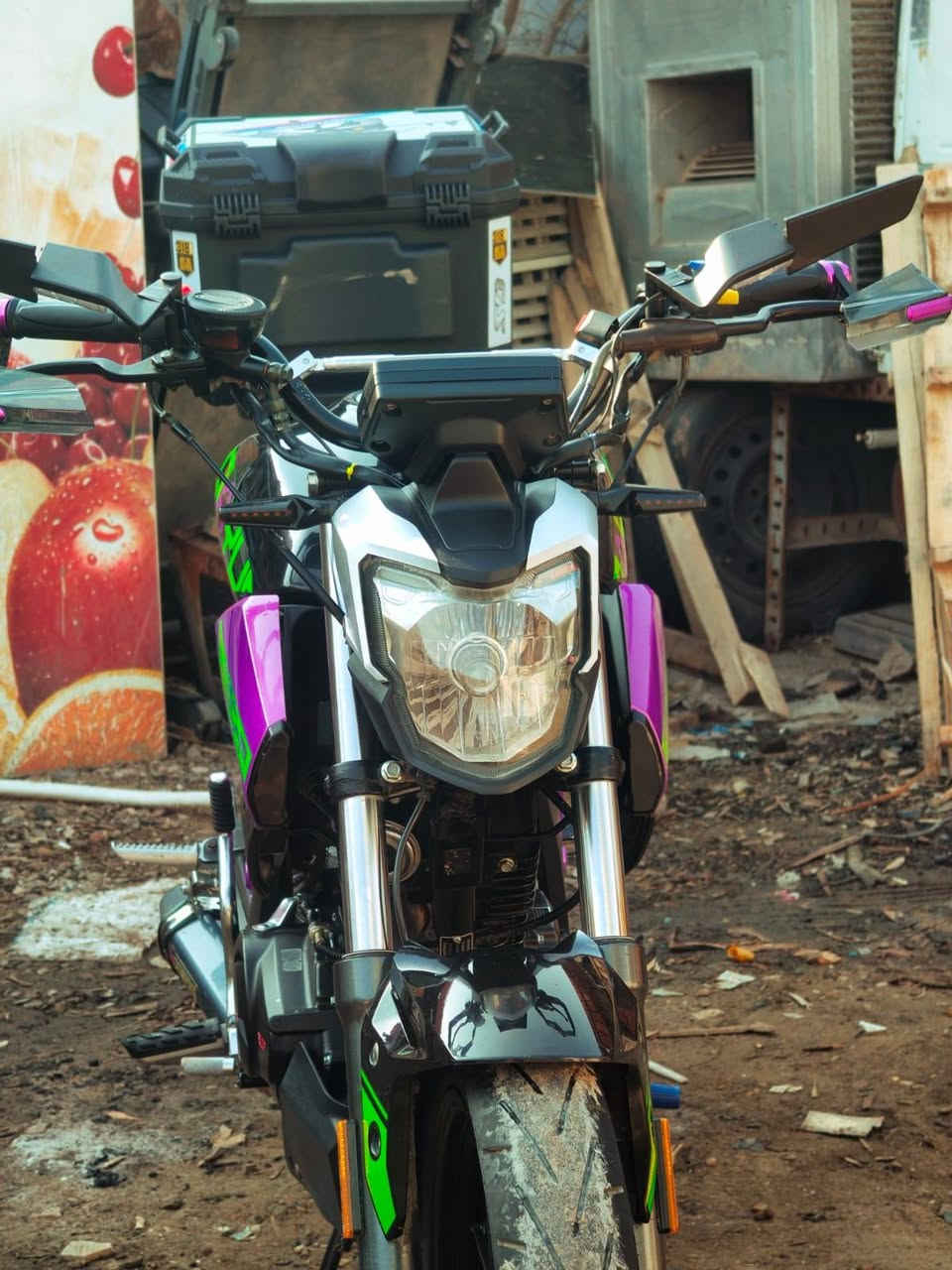 دايوان ميكا مديل 24 كفالة عامه اوراق معرض مكان بغداد شعب سعر 1700 وبيه مجال ***********
