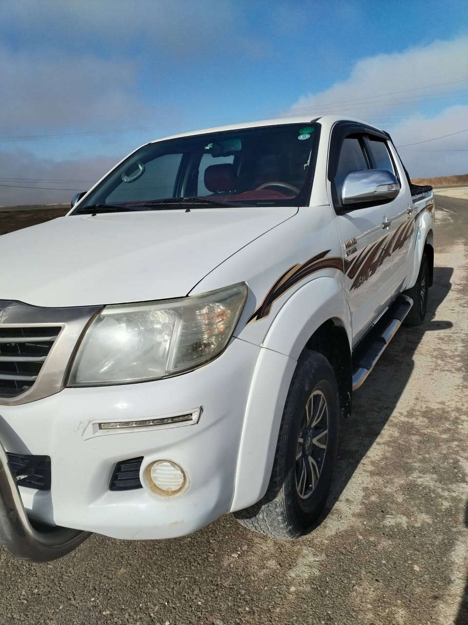 السلام عليكم
للبيع بيكم تويوتا هايلوكس 14 عالي4×4 سيد نهرو  رقم دهوك على وضع الشركه بأسمي
للأستفسار اتصل على ***********
