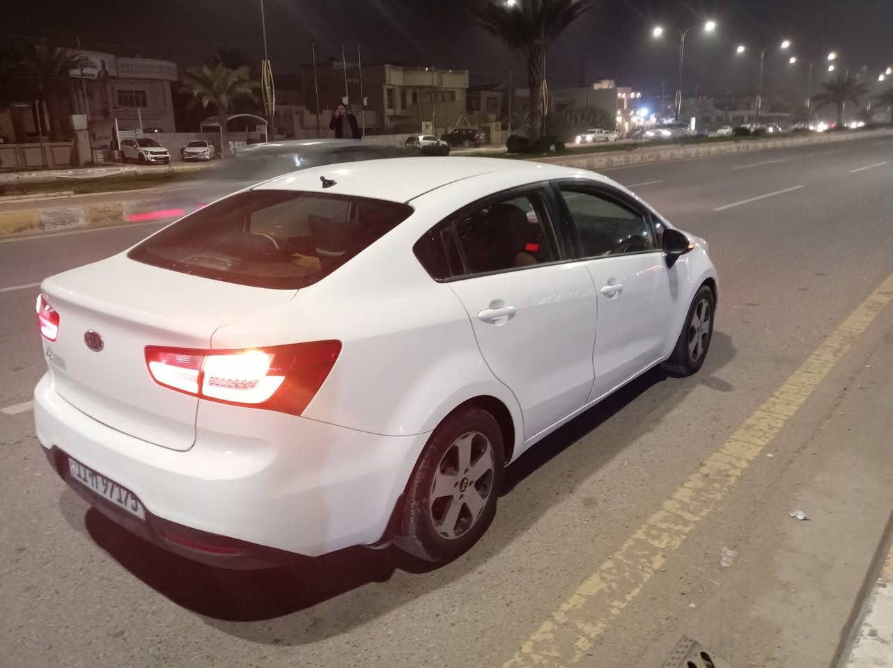 كيا ريو خليجي 13محرك 1600 بغداد السعر 83 وبيها مجال مكان السيارة لانبار فلوجة ***********
