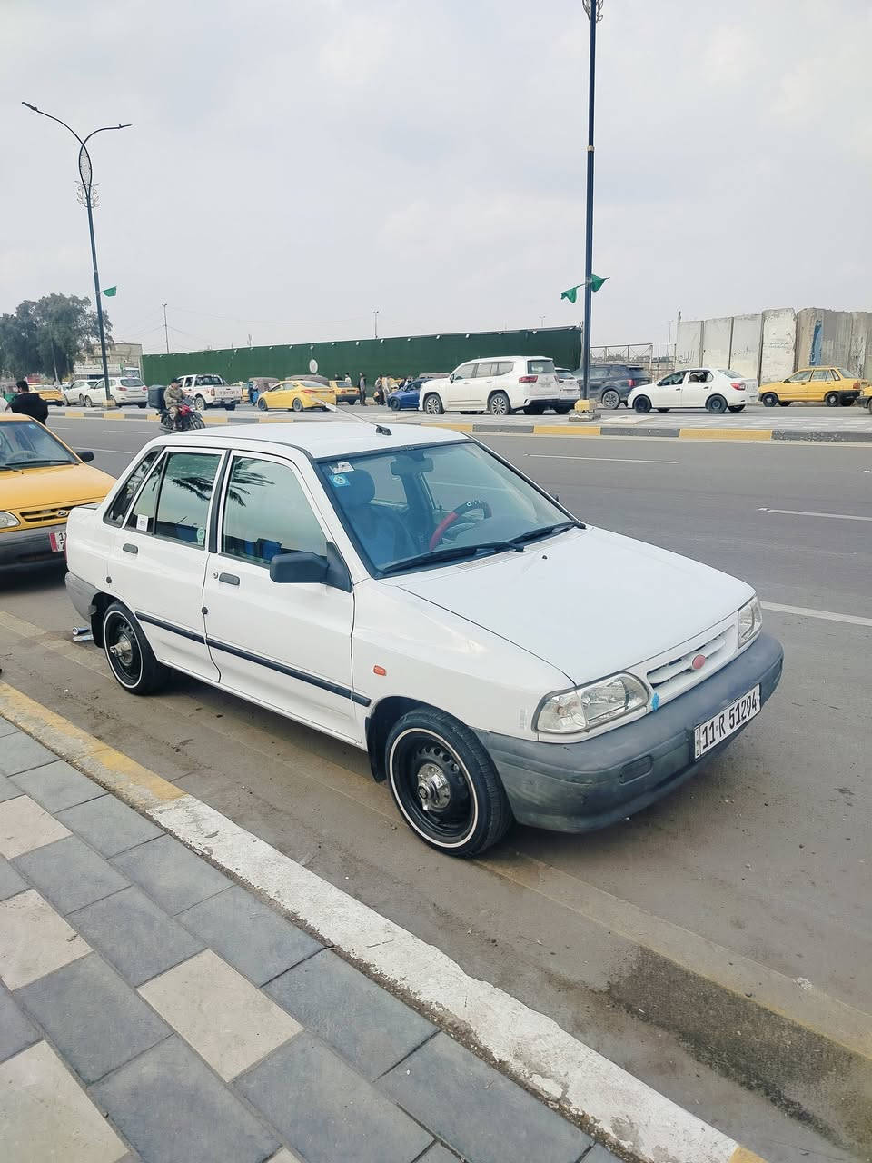 سايبه خصوصي 2011 مكفوله من الصبغ وضربه بس الاهلالات الوره معمرات ساره خير من الله تبريد ثلج العنوان بغداد جسر ديالى جديد السعر 43 ورقه/*********** بسمي رقم بغداد
