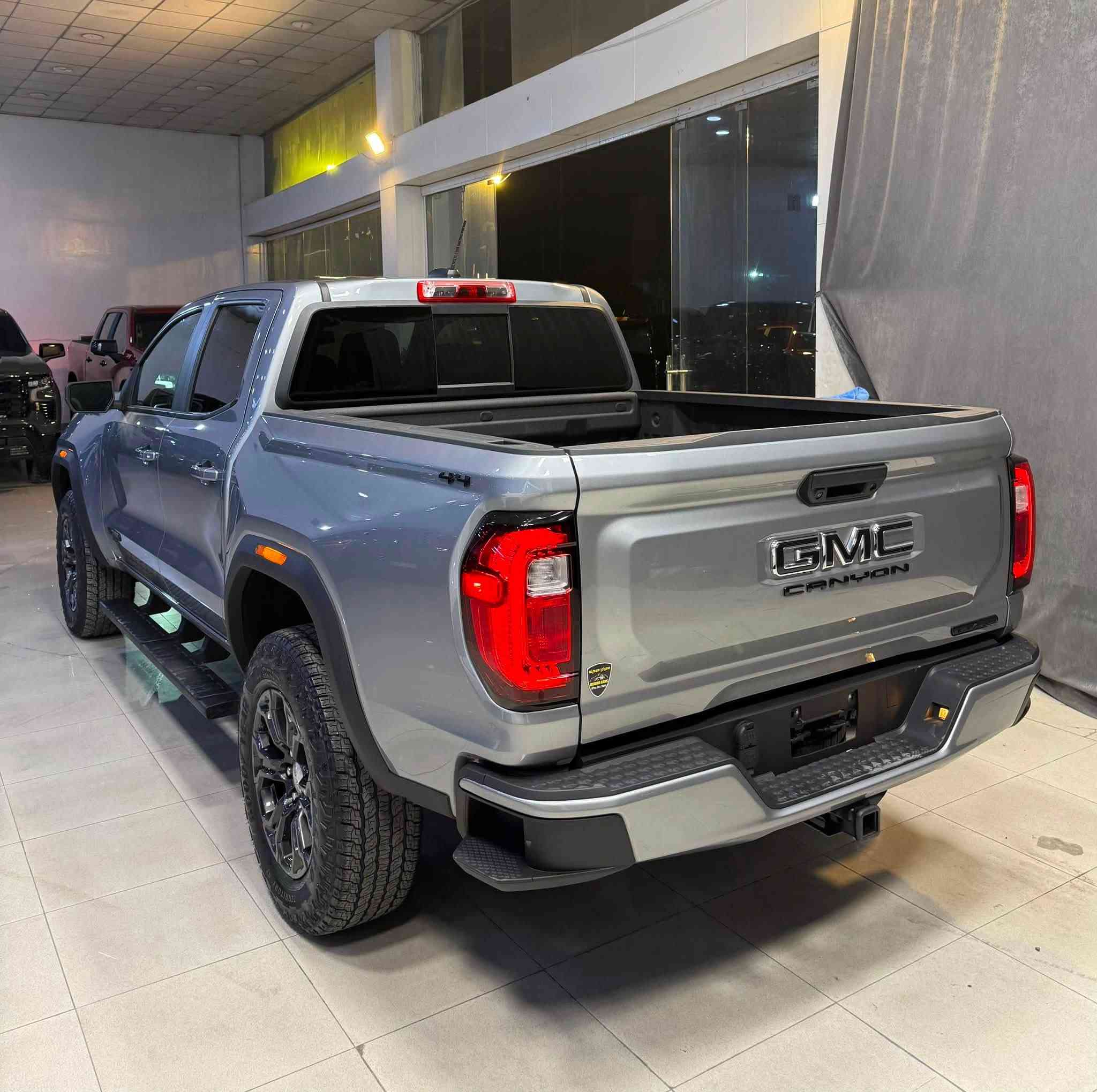 GMC Canyon
2024 Elevation 
4i - 2.7T - 4x4

بسمە و شغال
شاشە گەورە
لایت لید
بگ لایت لید
کوشینات کهرابایی
 کوشینات هیتر
سوکان هیتر
گیج الکترونی
رادار خلفی و ئمامی
ئوتو ستوب
دبل اکسل
باب طویل
بودی قصیر
ویل ٢٠

21.000 mile 
بدون صبغ
سعر 325 ورقە

معرض ( مەدینە ) اربیل شارع ١٠٠م
***********
***********
