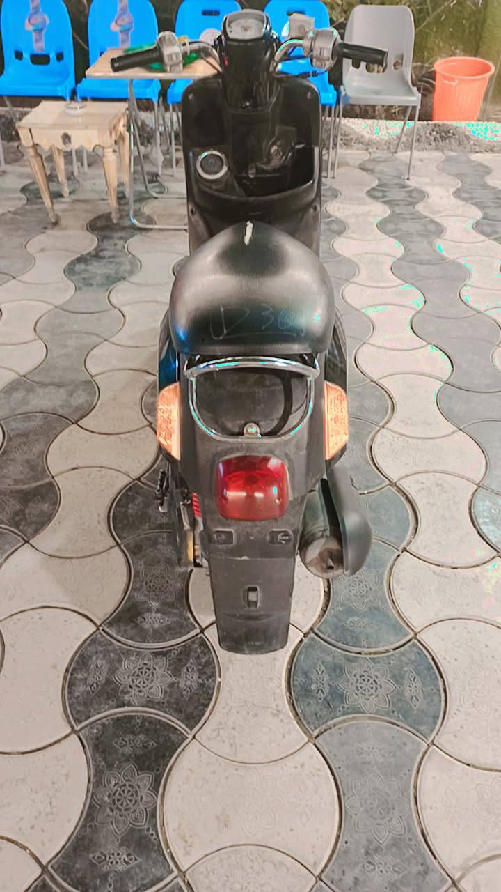 السلام عليكم عندي دراجه بوليس مفتوحه بس ولاف محرك دراجه شغاله سلف سعر دراجه خاص


**إذا كنت صاحب هذا الإعلان وتريد حذفه لأي سبب، رجاءا أرسل رسالة إلى الدعم الفني**