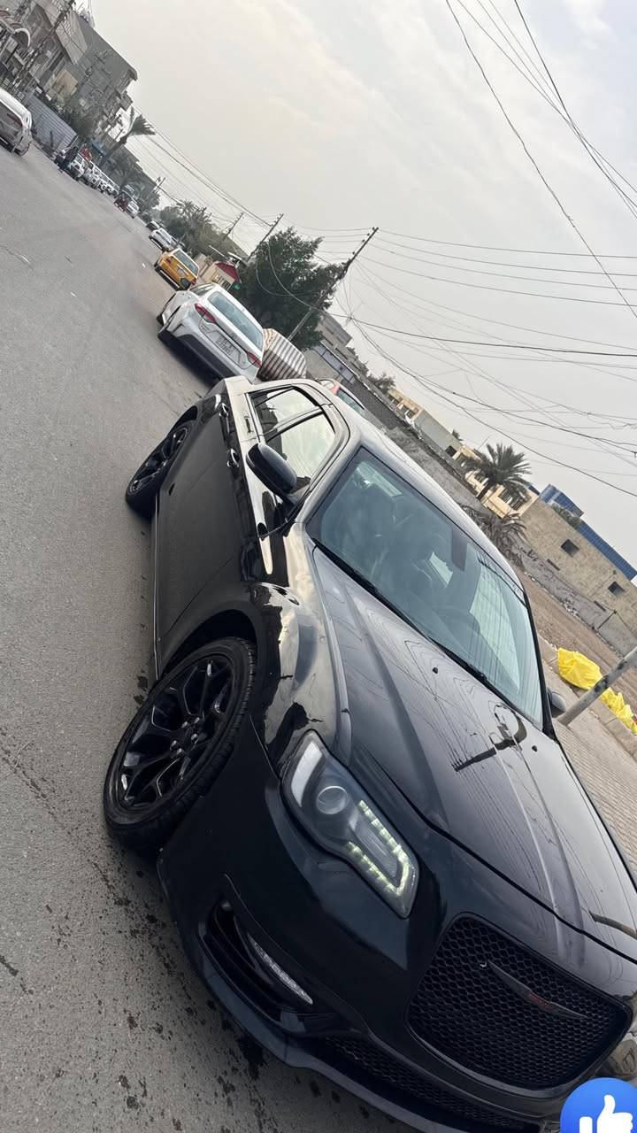 السلام عليكم كلايسلر اوبامه 2022 Sفول موصفات ماعده الراد السياره بحاله جيده وارد امريكي حادثهه جاملغ وبنيد تبديل بدون صبغ تفاصيل اكثر اتصل ***********
 ملاحضه سيارتي الشخصيه ممشتغله خط
