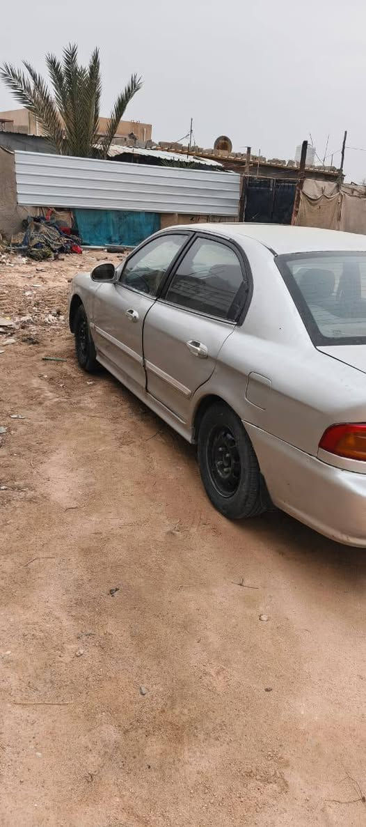 سلام عليكم سياره كيا لتيمة مديل 2001 سنويتها 29 محرك جديد وكير عادي كهرباياتها كله شغله وحدادية نص واعيها يريد تحويل سياره كابريته والبدي شوف عين سياره اريد مراوس بس كون سنويتها جديده لستفساره رقمي ***********
