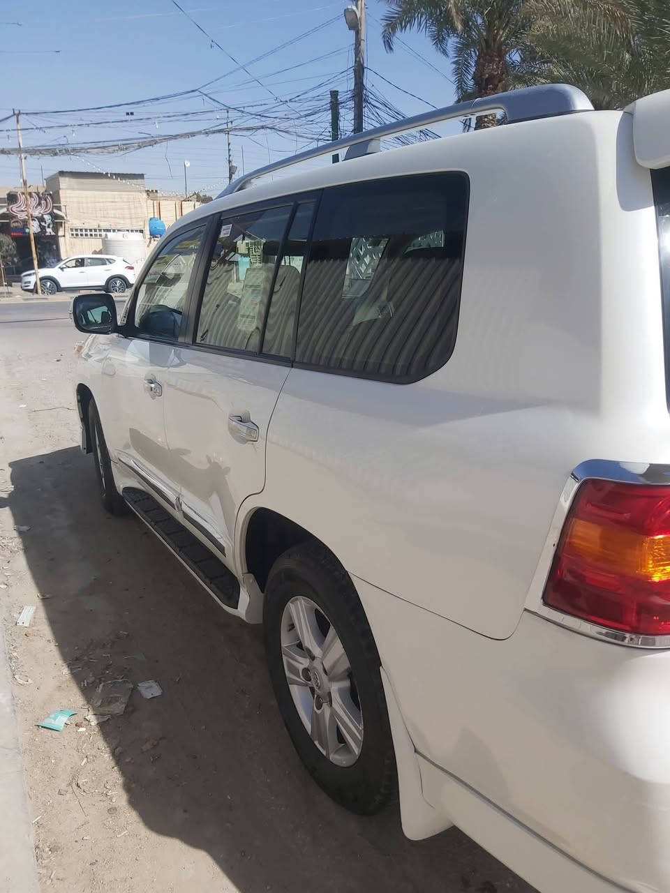 سياره موديل 2013  6سلندر مكفوله بريم مواصفات البريم معروفه  السعر 375 وبيه مجال قليل ***********
