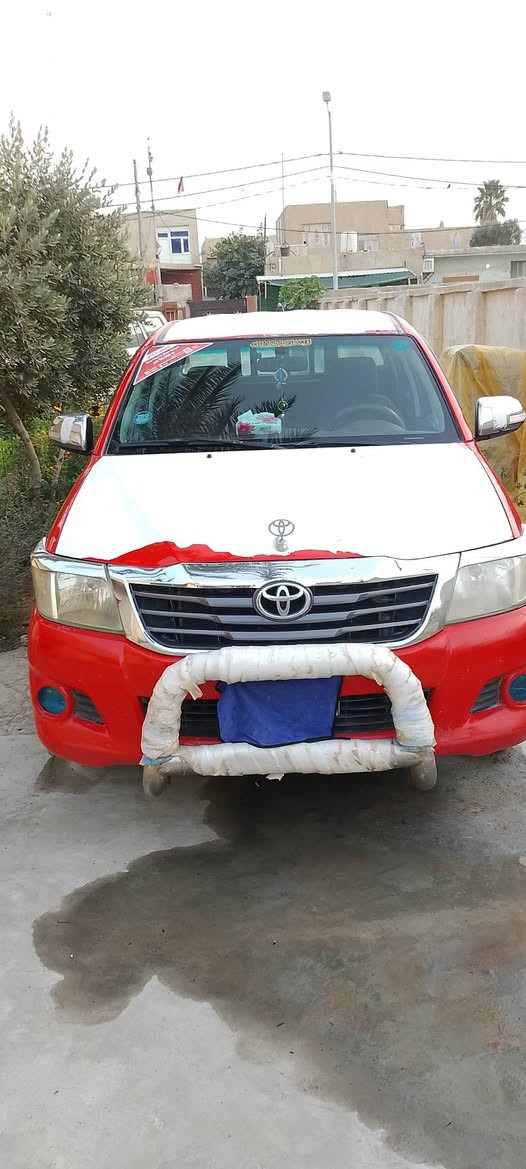 السلام عليكم هايلوكس موديل 12 مكفوله كفاله عامه سياره نظيفه بيه شي بصيط بكد شبر باب  سائق خسفه مثل ما واظحه بصوره قليل ماتبين بصوره رقم ميسان بسمي عنوان واسط قضاء الموفقيه التصال برقم ***********
