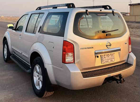 السلام عليكم 
للبيع نيسان بافندر 2009 وارد أمريكي مكفولة من الضربة و التبديل فقط صبغ بالجاملغ الخلفي الأيمن و صبغ قليل جداً بالباب الخلفي ( مرفق السونار مع الصور )  مكفولة من المكينة و الكير و الحدادية و التبريد و الكهربائيات و تبريدها (3) قطع ثلج و (7) راكب و دشبول أرمادة و شاشة و كامرة و كشن السايق كهرباء و تحكم ستيرن و المري الجانبية كهرباء و دوسة البانزين كهرباء و فتحة سقف شغالة و حجم المحرك (6) سلندر (4000) و تخم تاير جديد (5) و السيارة ماشية (170km) السيارة جديدة جداً و جاهزة من كلشي و رقمها بغداد شرط تحويل و السعر (114) و بيها مجال للشراي المكان البصرة الأمن الداخلي للأستفسار *********** .
