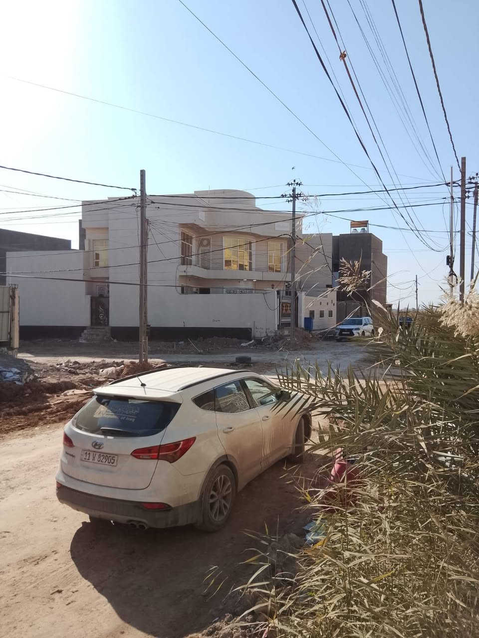 دار 100 متر بم ال خيل  قرب المستوصف للبيع طابقين الواجه 5 النزال 20 بي 3 غرف نوم صالتين حمام مطبخ استقبال نزله حمامكو بصف السكه الحولي الفرات وتنزل عليه
*********** اتصال فقط 👉

*********** أسيا 👉
 
 *********** واتساب فقط 👉
