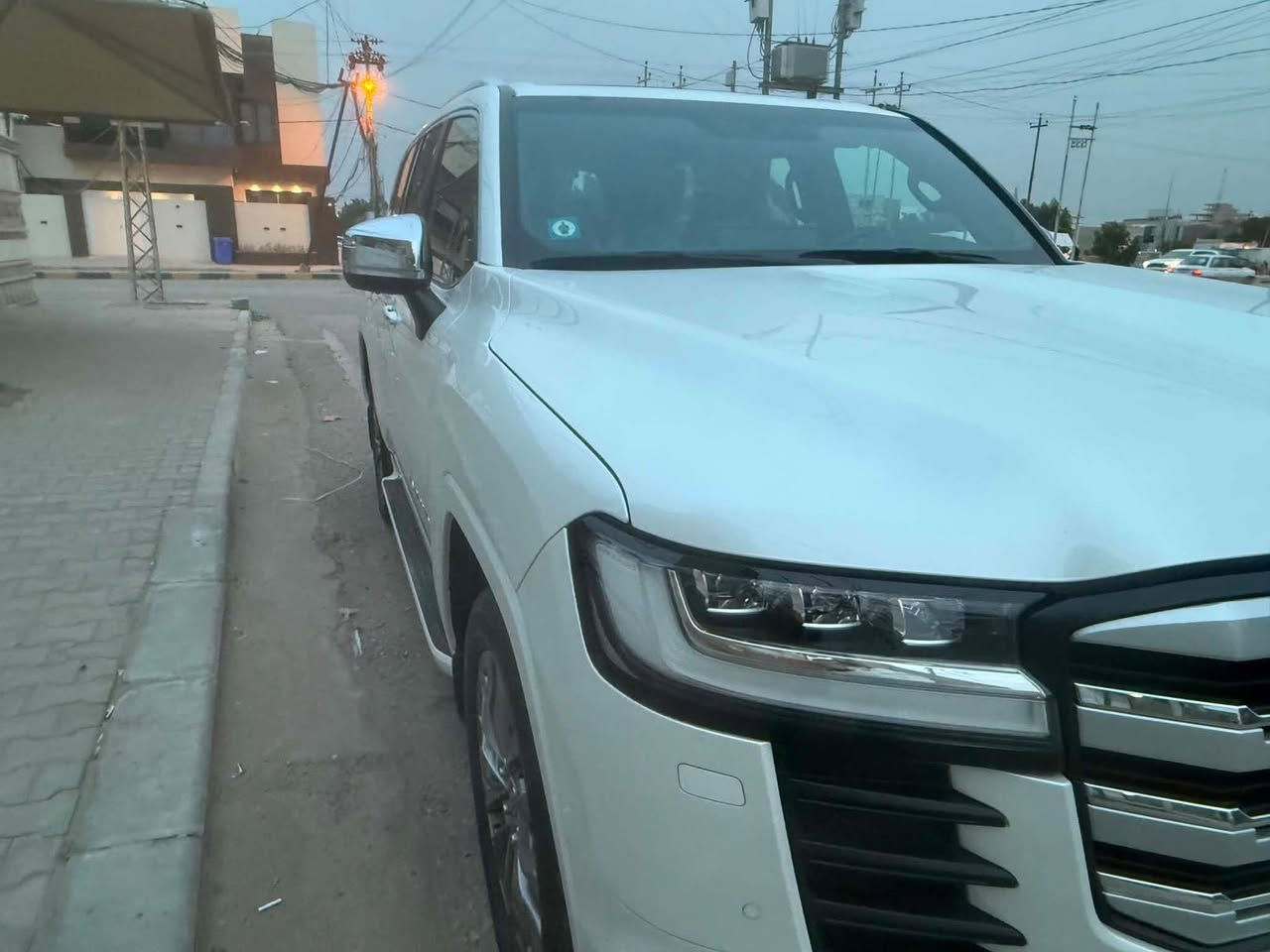 لاندكروز 2023 Vxr
ماشيه 34 وقابله للزياده
مغلفه ppv
السياره مكفوله من شخطه
رقم بغداد
السياره جديده كلش بلعافيه على شراي فول 1/1 مكان نجف الاشرف *********** سيارة جديدة حيل

