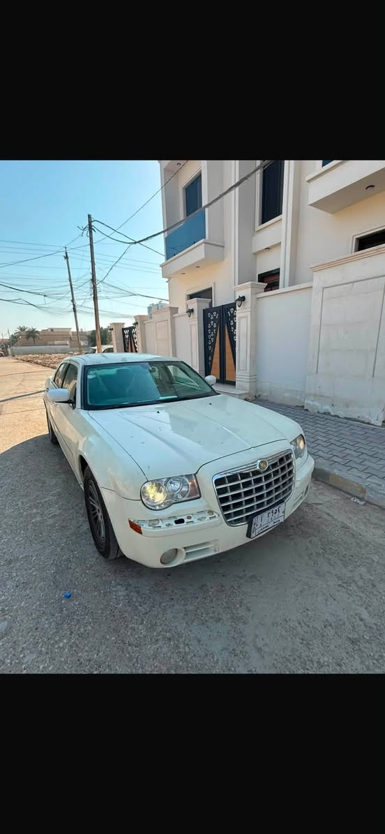 من رخصت لادمن ابما ٢٠٠٨رقم واسط مبدل جاملغ ايسر وبنيد نفس الون  تخم تاير تبريد منضومة زيرو توني شادهة ادامة مسويلهة بلكات نوزلات وتر بم جديد السيارة جاهزة كاملة سعرهة ١١٠مطلوبة غرمات مايقارب ٣٠ ورقة ينزل من سعرهة ومتوجدة السيارة بل كوت رقم تلفون ***********

