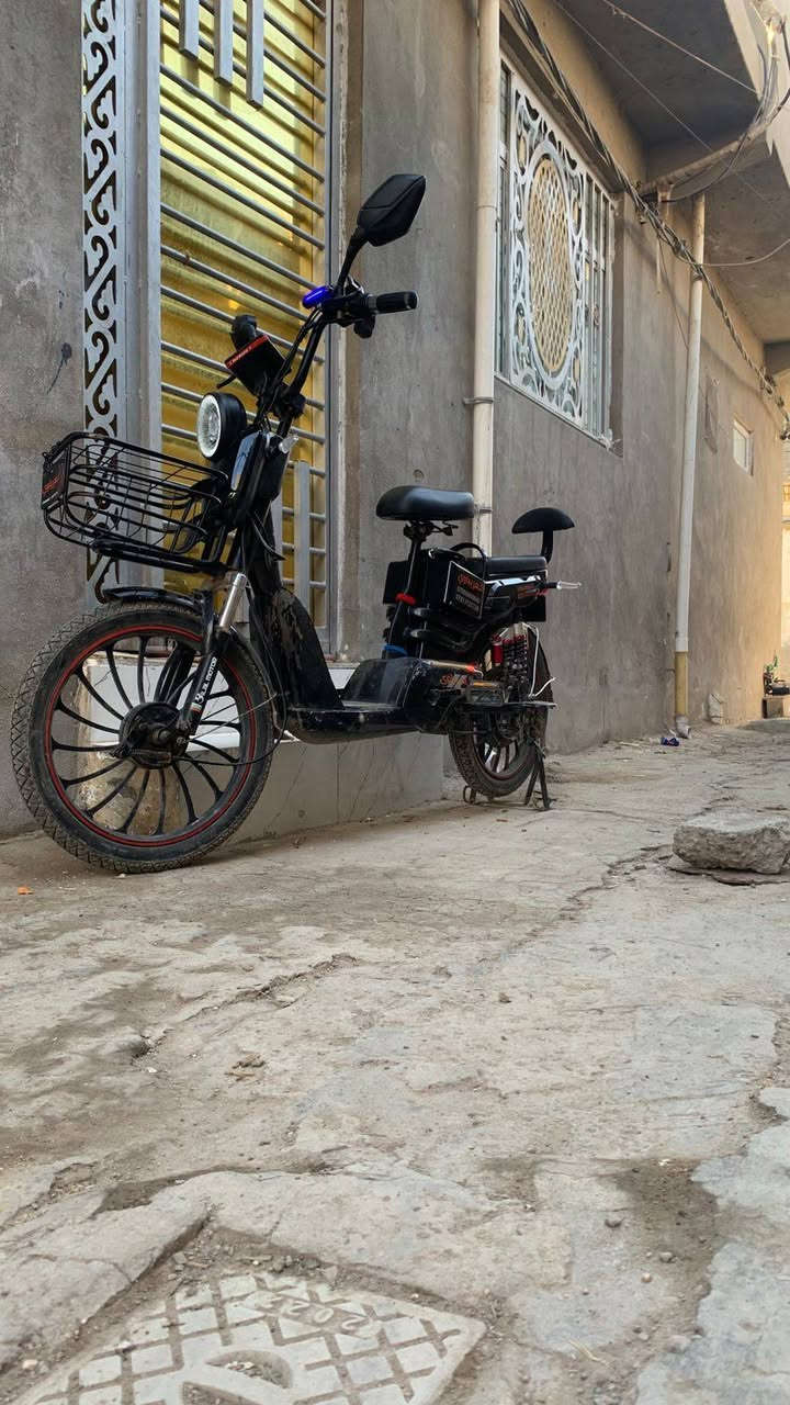 للبيع دراجه شحن سعرها 500الف و بيها مجال لشراي
*********** لتواصل الاتصال بهذا الرقم
