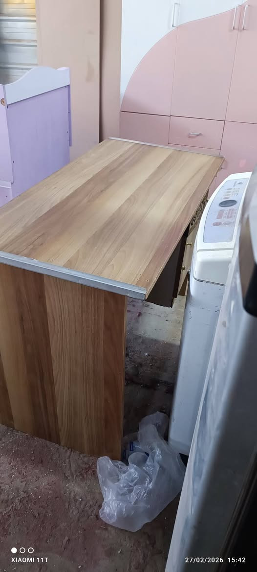 مكاتب عله ٧٥ 
***********
